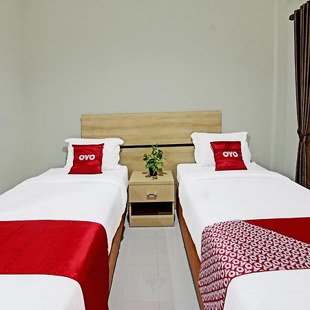Oyo 91617 Hotel Mutiara Lombok Extérieur photo