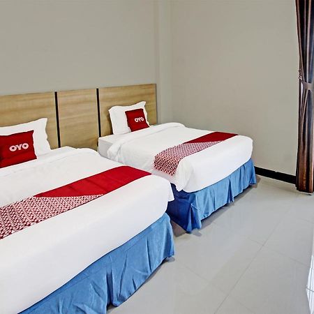 Oyo 91617 Hotel Mutiara Lombok Extérieur photo