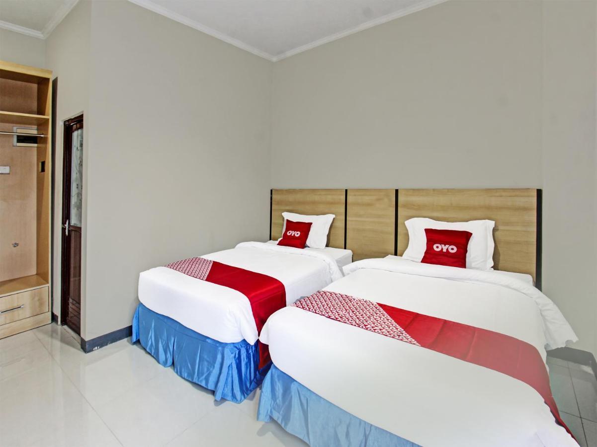 Oyo 91617 Hotel Mutiara Lombok Extérieur photo