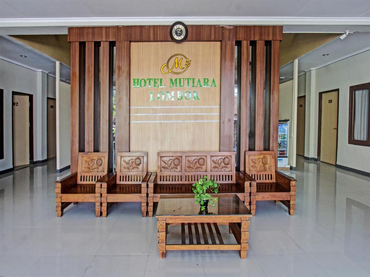 Oyo 91617 Hotel Mutiara Lombok Extérieur photo