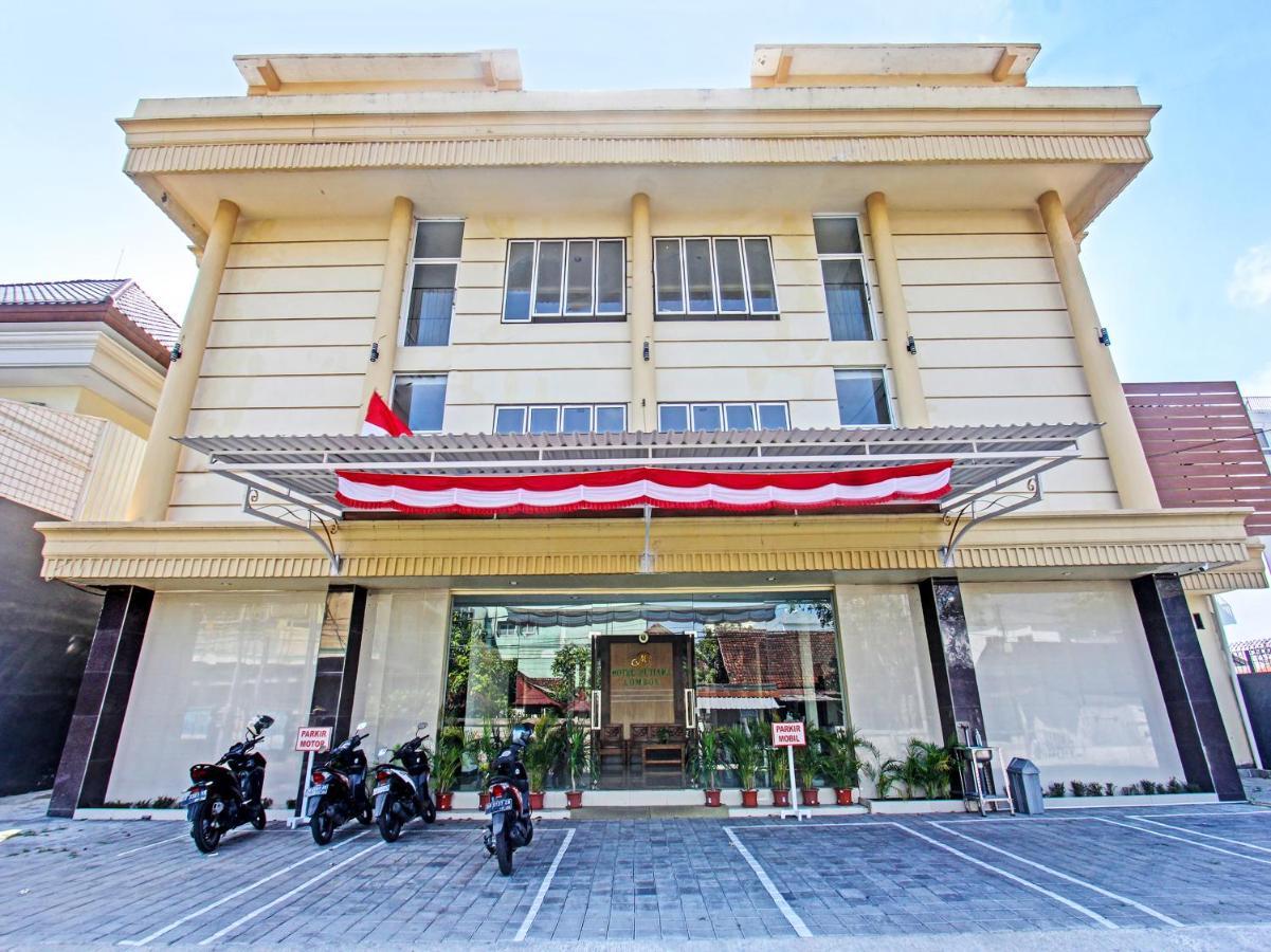 Oyo 91617 Hotel Mutiara Lombok Extérieur photo