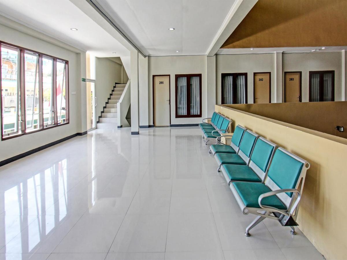 Oyo 91617 Hotel Mutiara Lombok Extérieur photo